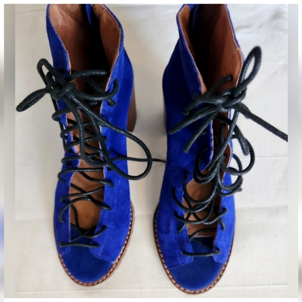 Crown Vintage  Blue Suede  Gladiator Sandals Heels  Boots